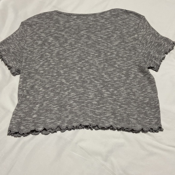 American Eagle ribbed cropped grey top - Picture 3 of 3